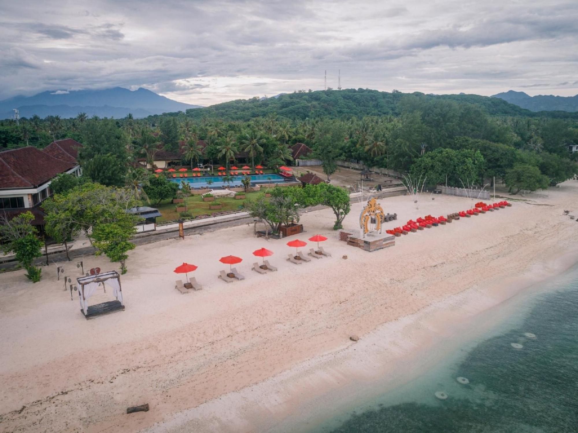 Ombak Sunset Gili Trawangan